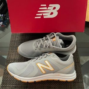 New Balance size 9